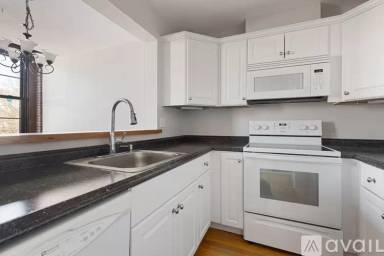 Main picture of 1241 Adams St
