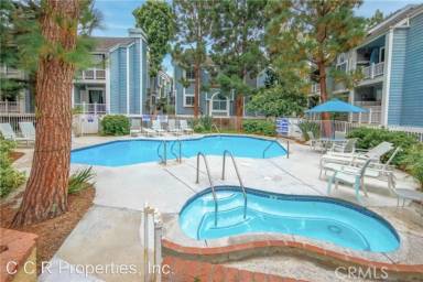 Main picture of 8505 Gulana Ave