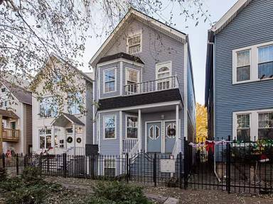 Main picture of 3046 N Leavitt St