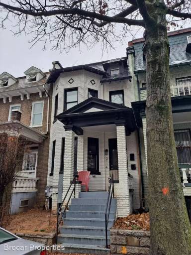Main picture of 2114 N Capitol St NW