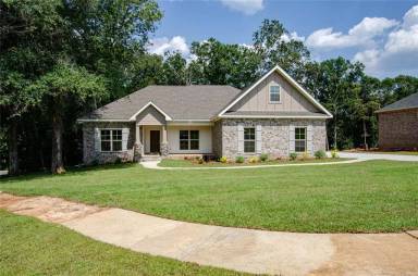 Main picture of 212 Grayton Ln