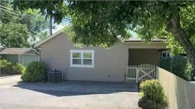 Main picture of 265 6th St