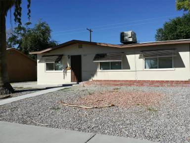 Main picture of 820 Monticello Dr