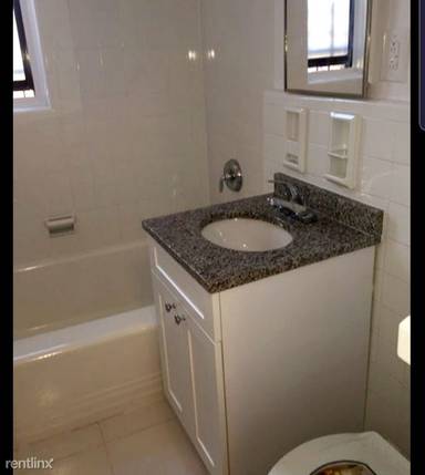 Main picture of 123 82nd Ave