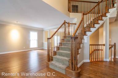 Main picture of 6303 Walden Woods Ct