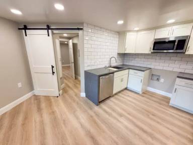 Main picture of 3148 Fruitvale Ave