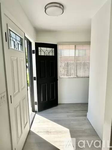 Main picture of 4048 Garden Ave