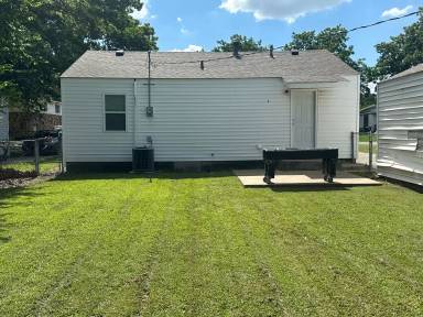 Main picture of 1421 N Oklahoma Ave