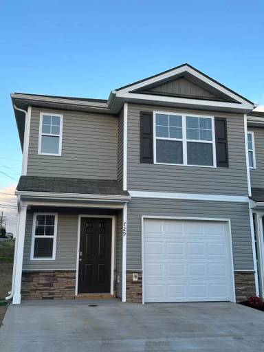 Main picture of 729 Theobald Way