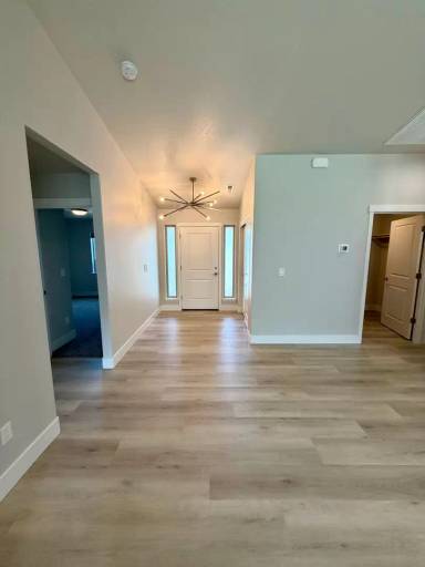 Main picture of 10518 Chinook Dr