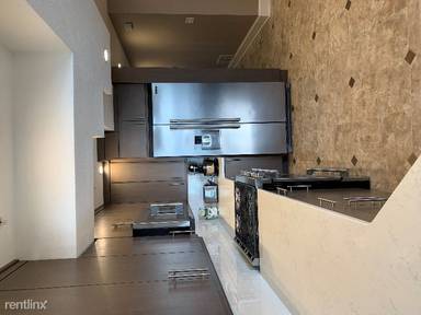 Main picture of 101 W Mississippi Dr
