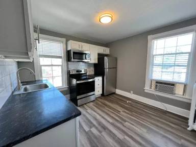 Main picture of 1609-17 10th Ave