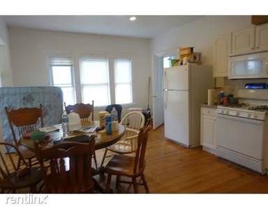 Main picture of 62 Algonquin Rd