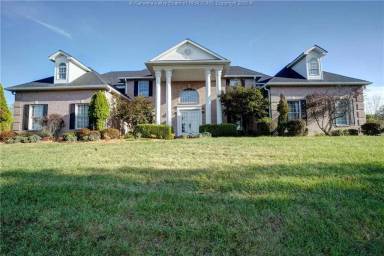 Main picture of 4002 Pinnacle View Dr