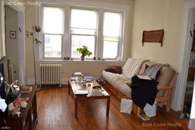 Main picture of 224 Kelton St