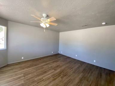Main picture of 76 E Center St