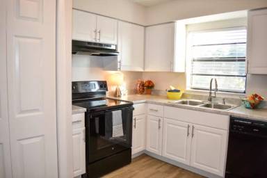 Main picture of 5117 S Clarice Ct