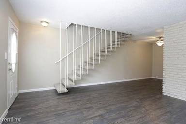 Main picture of Bellaire Wood