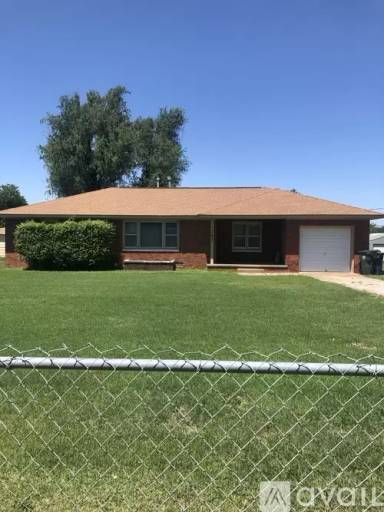Main picture of 1707 N Midwest Blvd