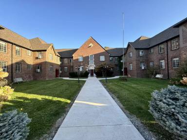 Main picture of 718 W Mulberry St