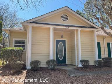 Main picture of 1011 Gentry Dr