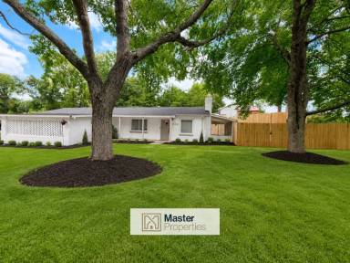 Main picture of 1004 Blanton Pl