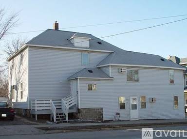 Main picture of 13 11th Ave NE