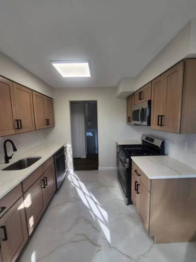 Main picture of 1575 Deer Hollow Dr