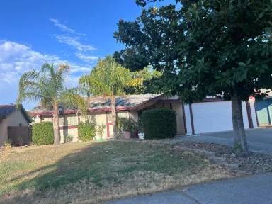 Main picture of 2949 Calle del Sol Way