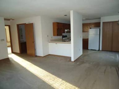 Main picture of 913 Fox Creek Dr