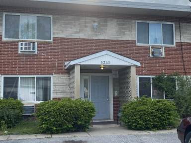 Main picture of 5340 Pennsylvania St