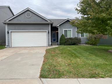 Main picture of 6217 S 191st St