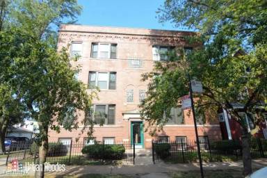 Main picture of 3700 N Paulina St
