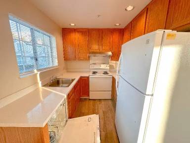 Main picture of 2030 Miramonte Ave