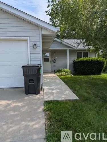 Main picture of 1526 Idaho Ave