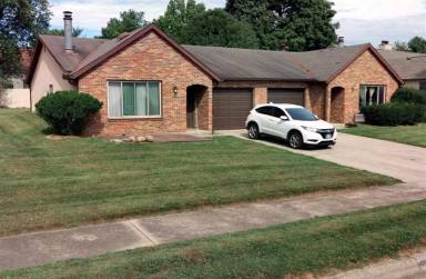 Main picture of 65 Keene Dr