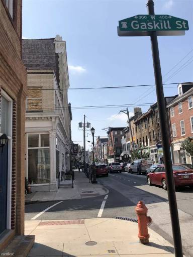 Main picture of 513 S 4th St