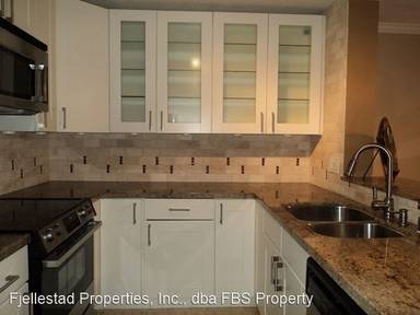 Main picture of 17607 Pomerado Rd