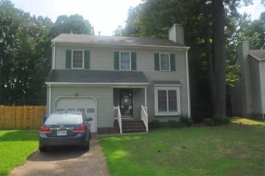 Main picture of 749 Leonard Ln