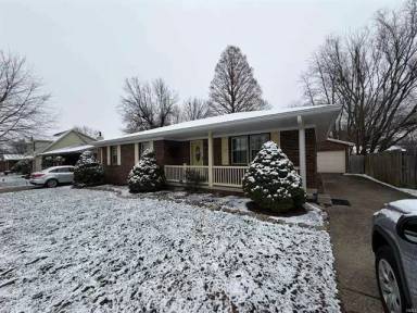 Main picture of 800 Greenfield Rd