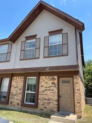 Main picture of 1400 Shufford St