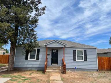 Main picture of 2404 31st St