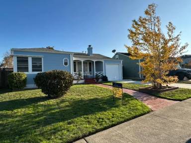 Main picture of 821 Kains Ave