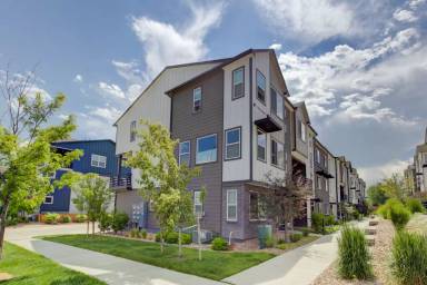 Main picture of 12225 W 57th Pl