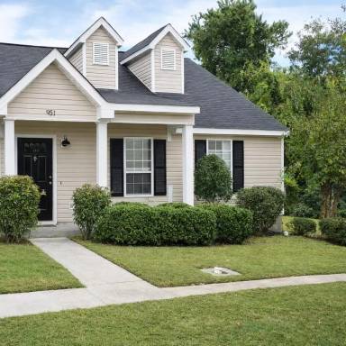 Main picture of 937 Laurel Oak Ct