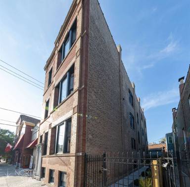 Main picture of 2008 W Armitage Ave
