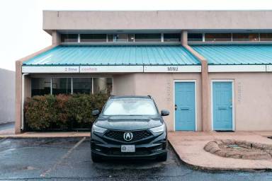 Main picture of 2527 Wyoming Blvd NE
