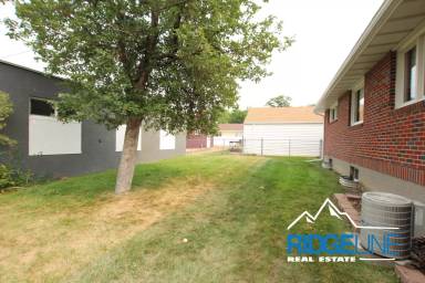 Main picture of 2105 9th Ave S