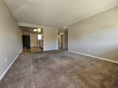 Main picture of 3093 W Center Ave