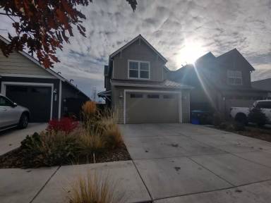 Main picture of 4098 SW Coyote Ave